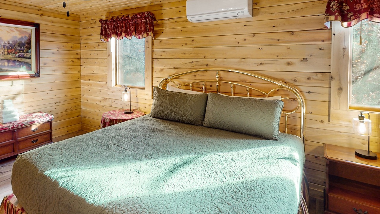 Photo of Bedroom in Eastern Vermont