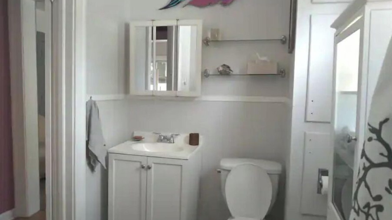 Photo of Bathroom in Highland Square