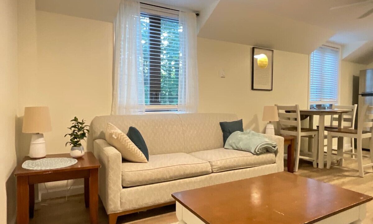 Photo of Livingroom in North Hampton