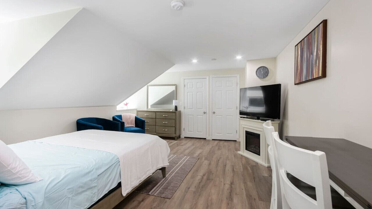 Photo of Bedroom in North Hampton