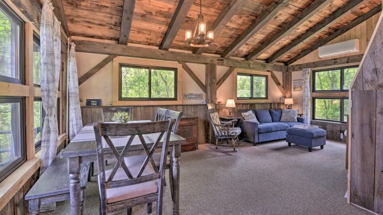 Photo of Livingroom in North Hero