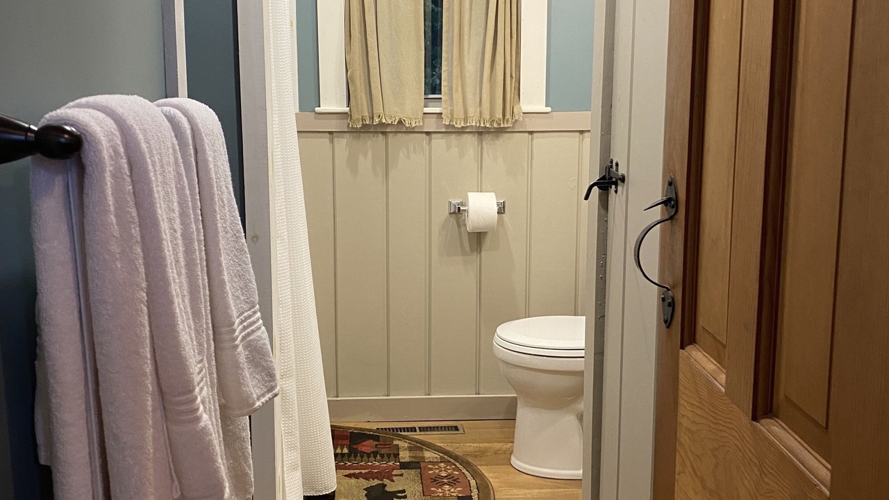 Photo of Bathroom in Pittsburg