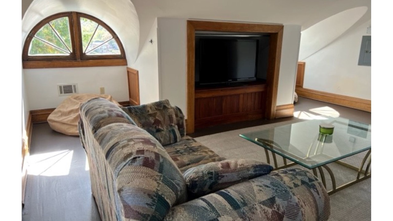 Photo of Livingroom in Charleston