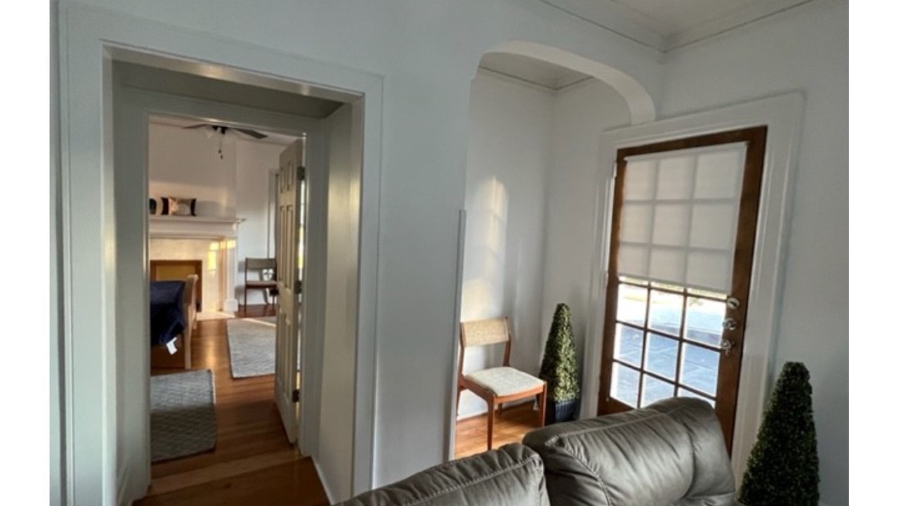 Photo of Livingroom in Charleston