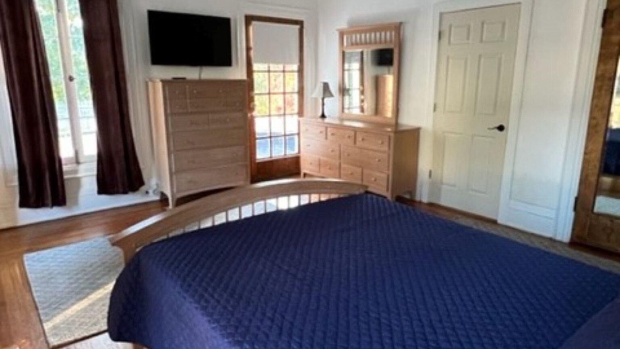 Photo of Bedroom in Charleston