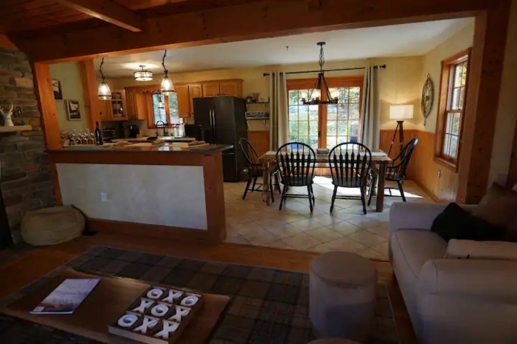 Photo of Livingroom in Lake George
