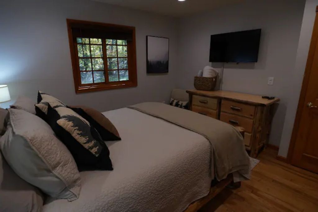 Photo of Bedroom in Lake George
