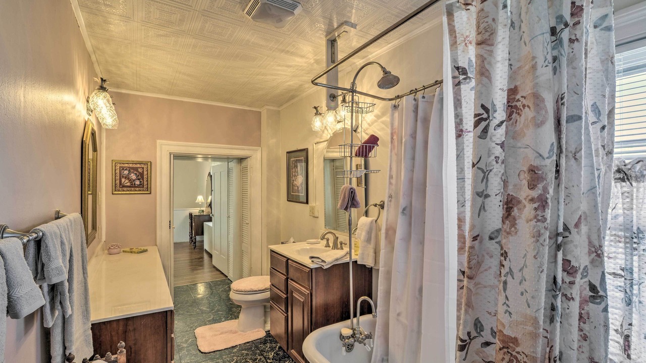 Photo of Bathroom in Moorefield