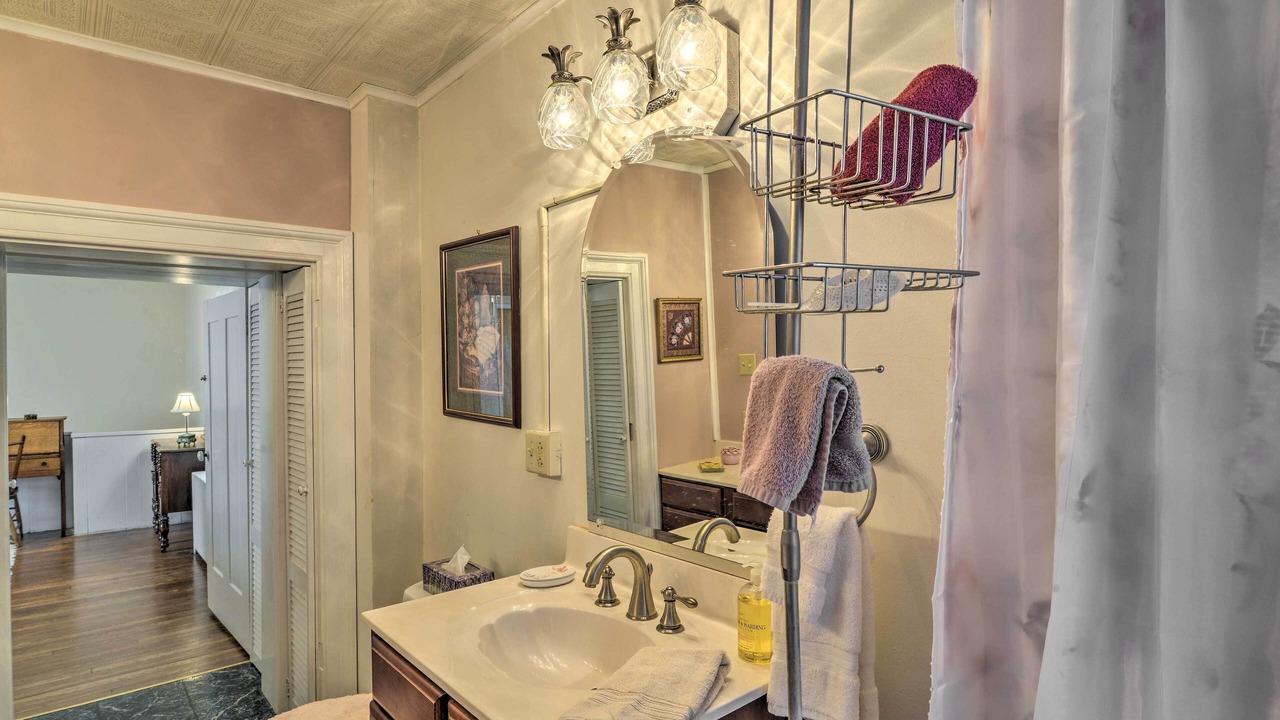 Photo of Bathroom in Moorefield