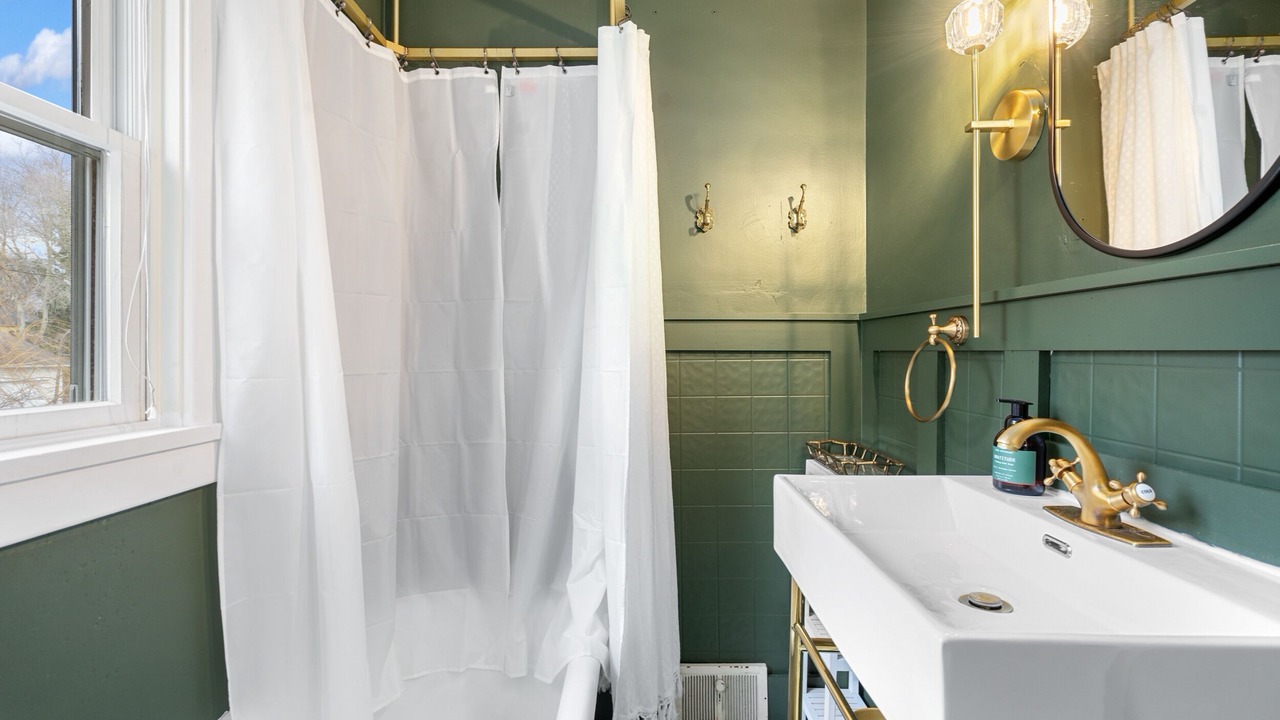 Photo of Bathroom in Zelienople