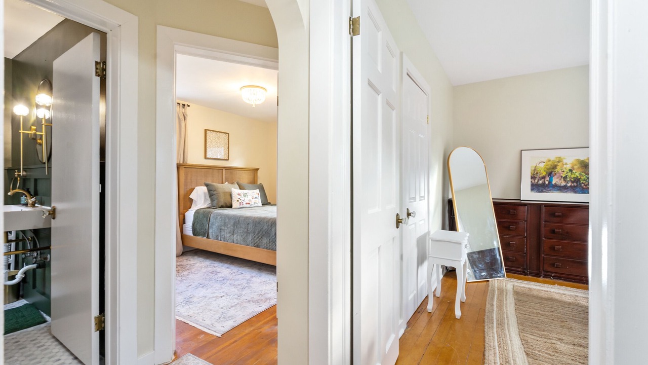 Photo of Bedroom in Zelienople