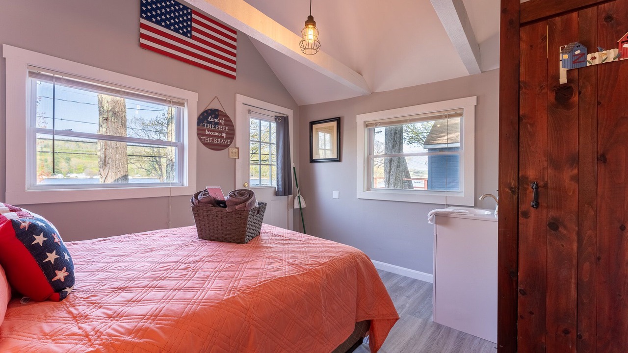 Photo of Bedroom in Alton Bay