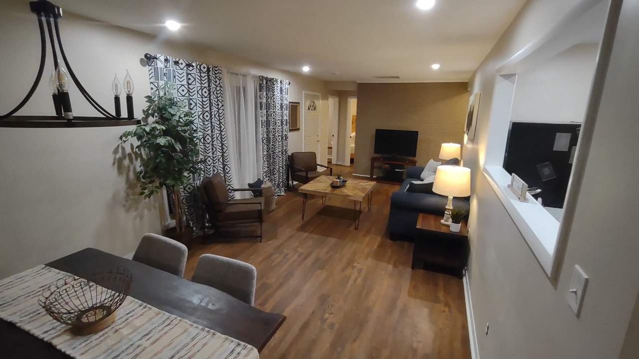 Photo of Livingroom in Cheektowaga
