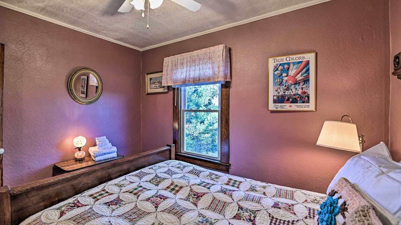 Photo of Bedroom in Olmstedville