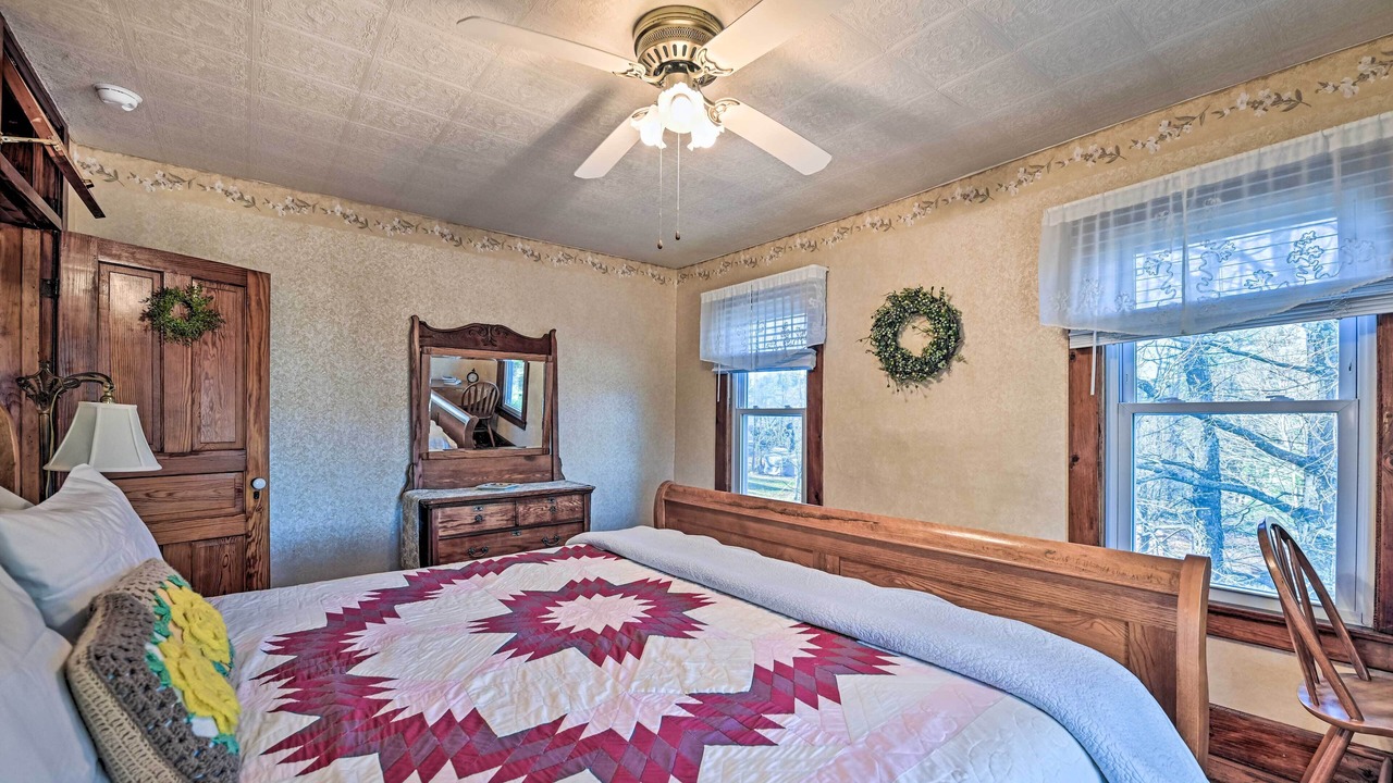 Photo of Bedroom in Olmstedville