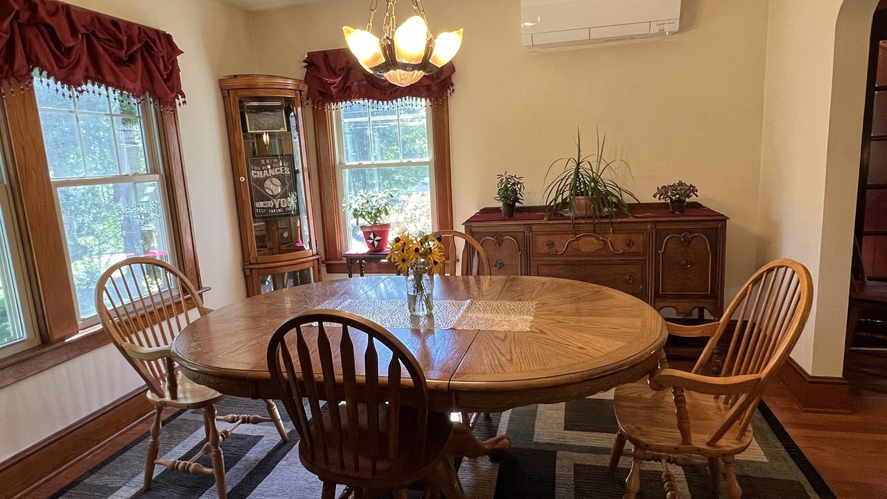 Photo of Livingroom in Oneonta
