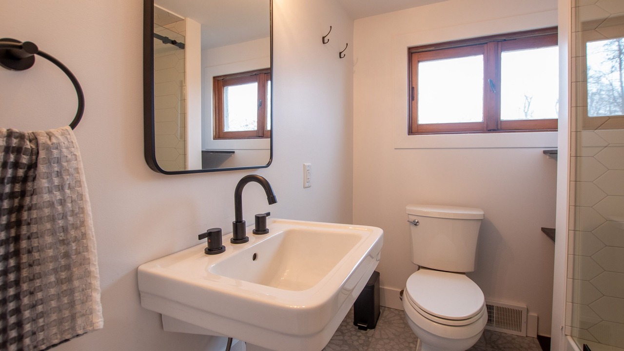 Photo of Bathroom in Town of Benton