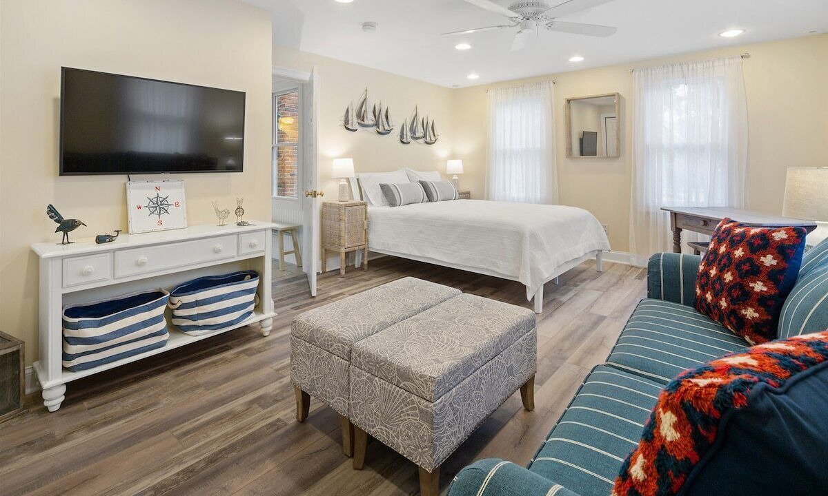 Photo of Bedroom in East Orleans