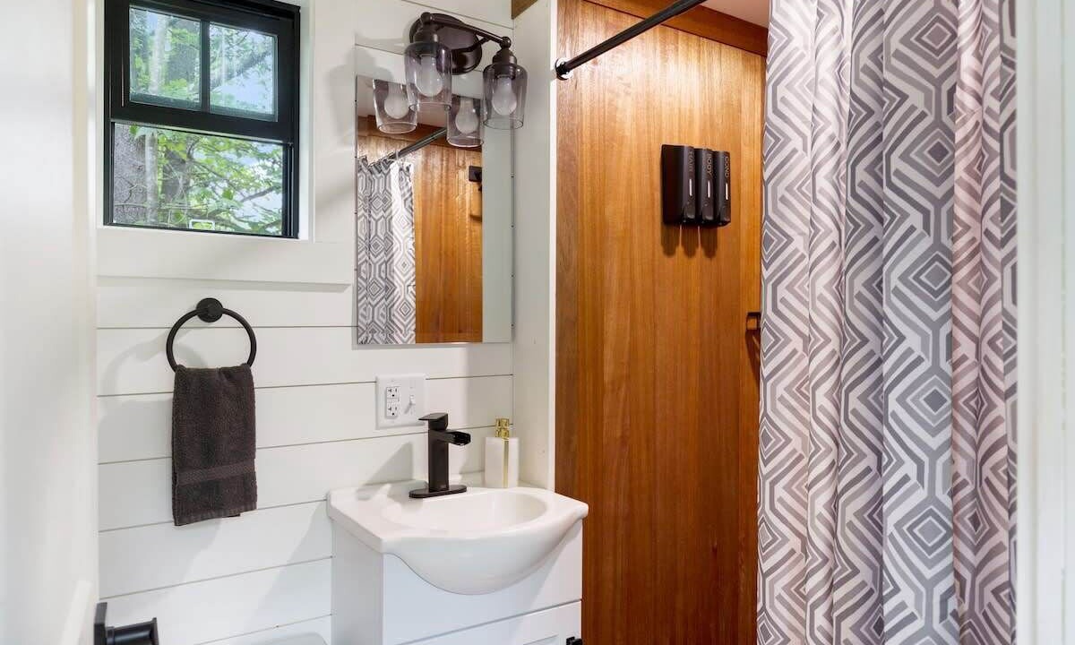 Photo of Bathroom in Johnson
