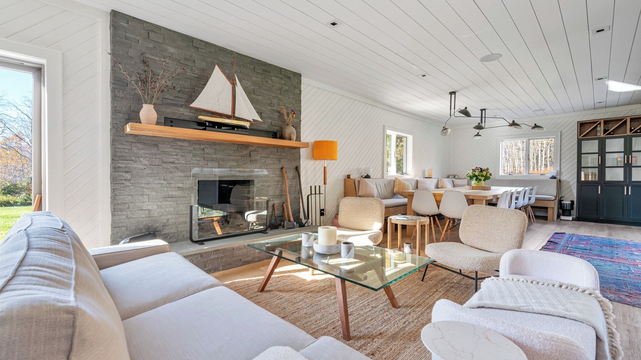 Photo of Livingroom in Jewett