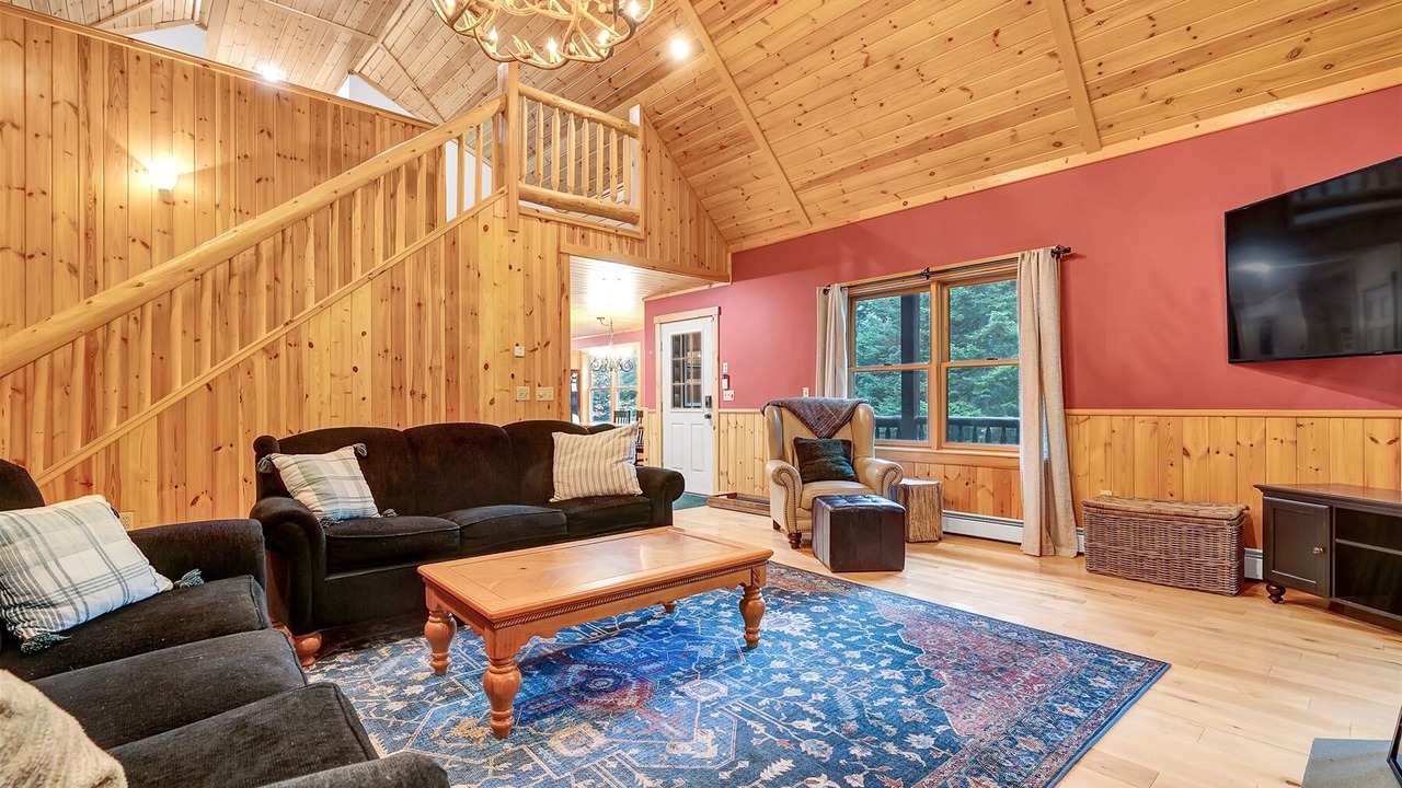 Photo of Livingroom in Bethel