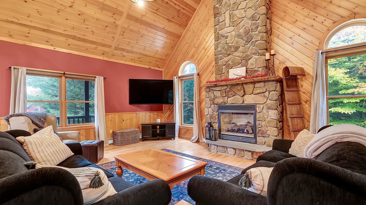 Photo of Livingroom in Bethel