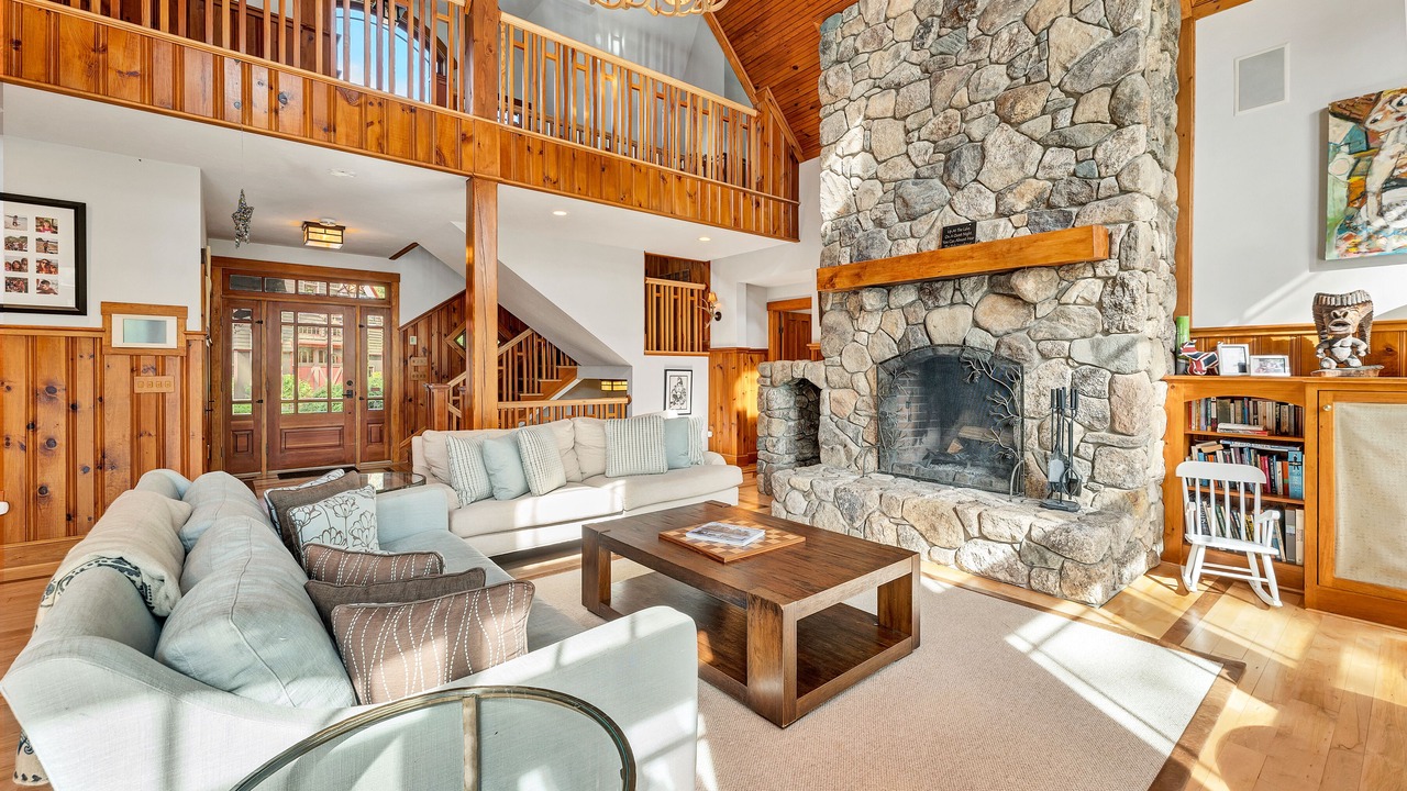Photo of Livingroom in Moultonborough