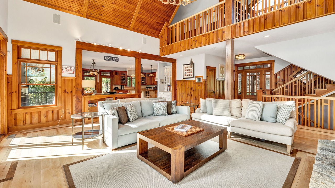 Photo of Livingroom in Moultonborough