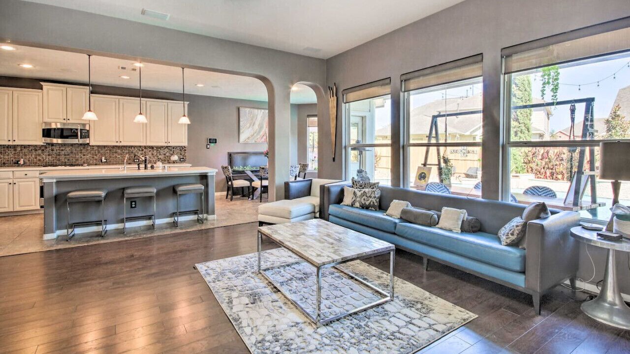 Photo of Livingroom in Cypress