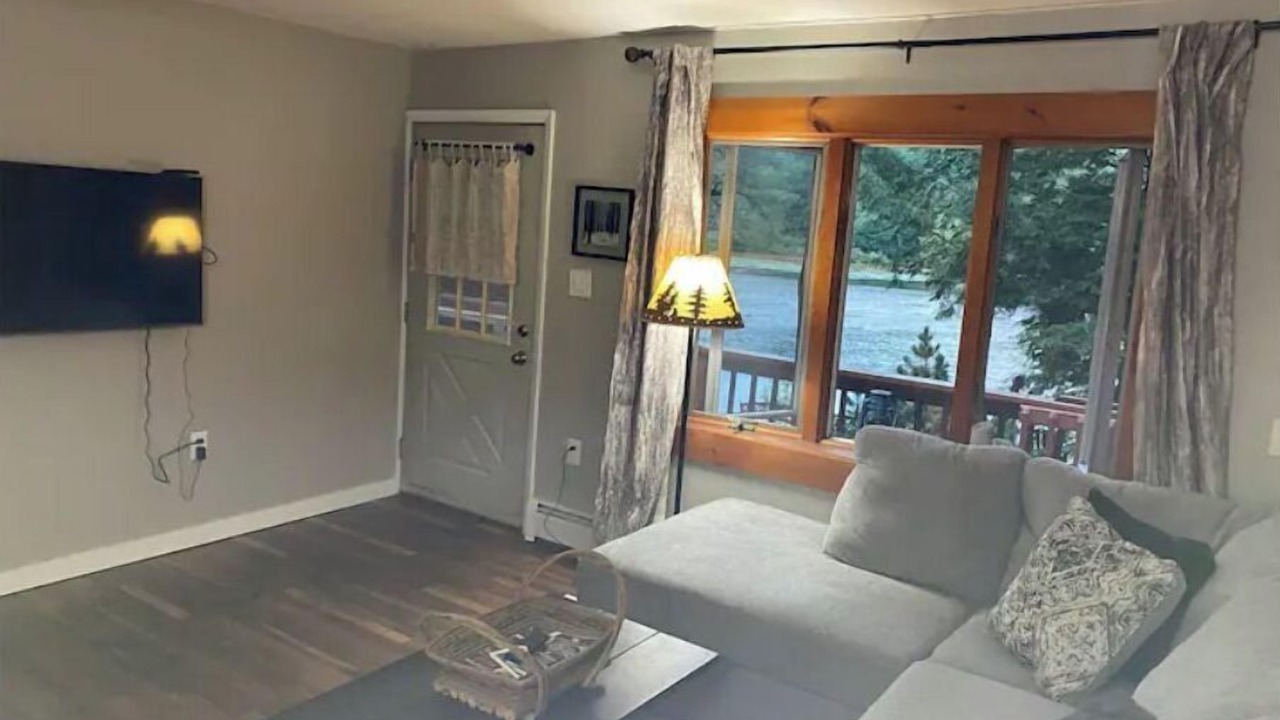 Photo of Livingroom in Poultney