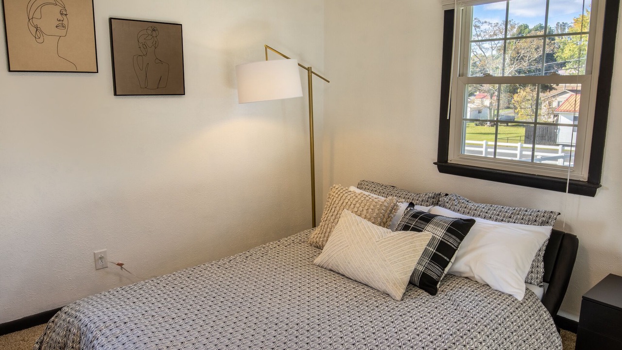 Photo of Bedroom in Summerlee
