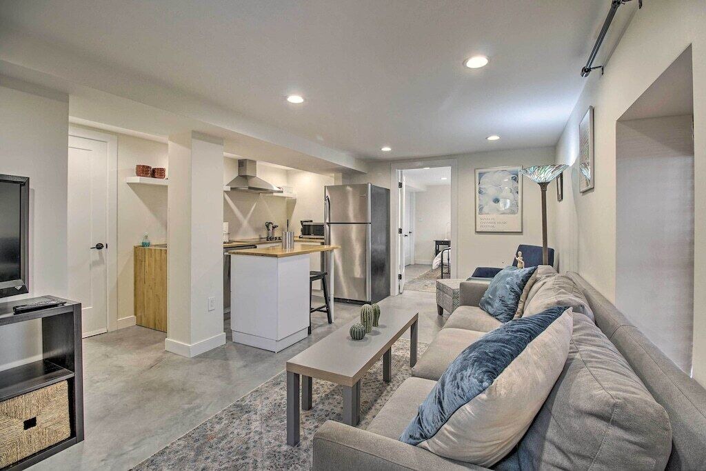 Photo of Livingroom in Petworth