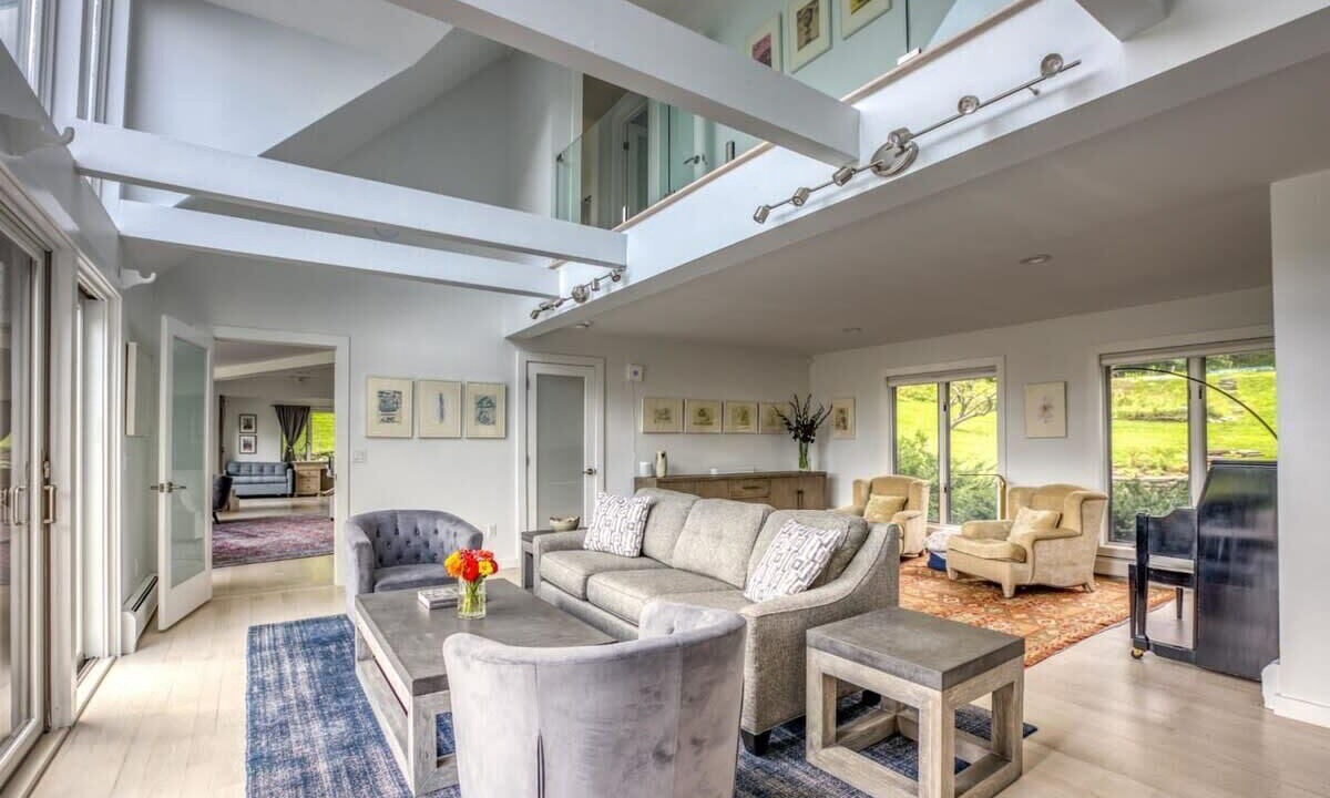 Photo of Livingroom in Williamstown