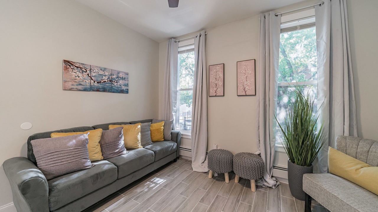 Photo of Livingroom in Bedford-Stuyvesant