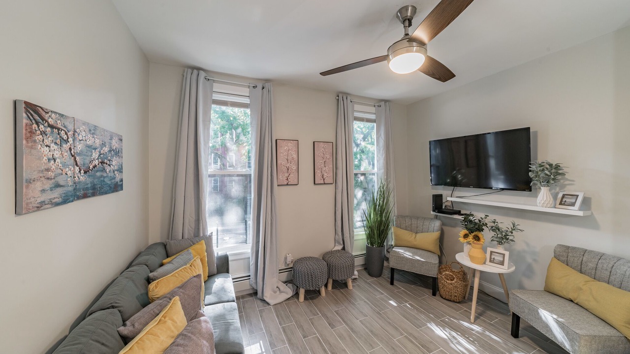 Photo of Livingroom in Bedford-Stuyvesant