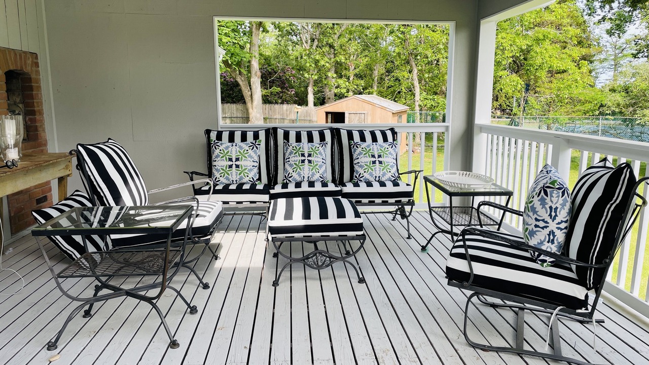Photo of Patio Balcony in East Quogue