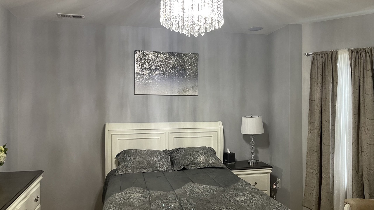 Photo of Bedroom in Dudley - Brunswick King