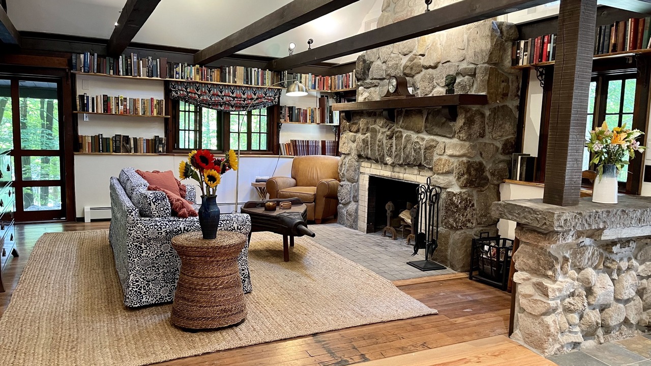 Photo of Livingroom in Wallkill