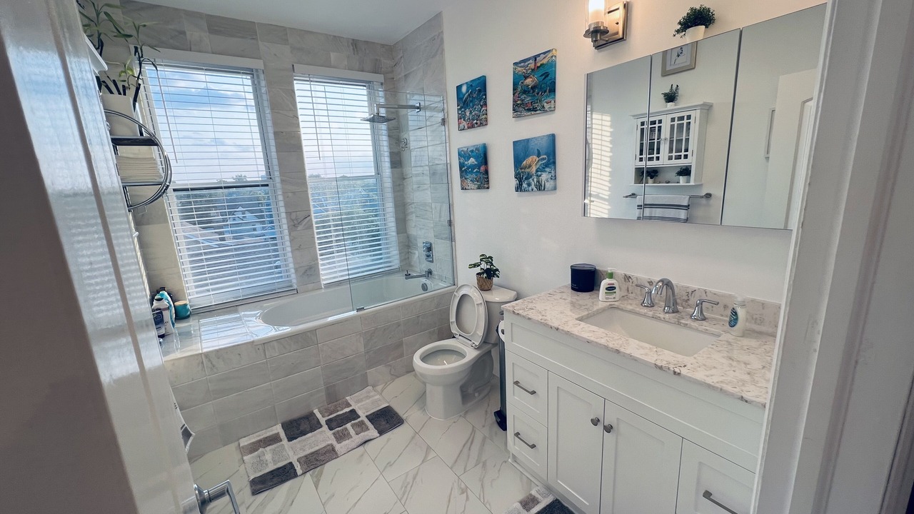 Photo of Bathroom in Weehawken