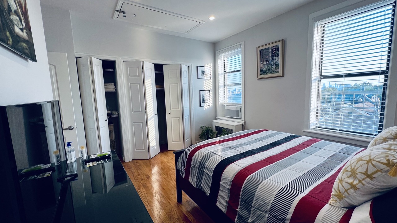 Photo of Bedroom in Weehawken