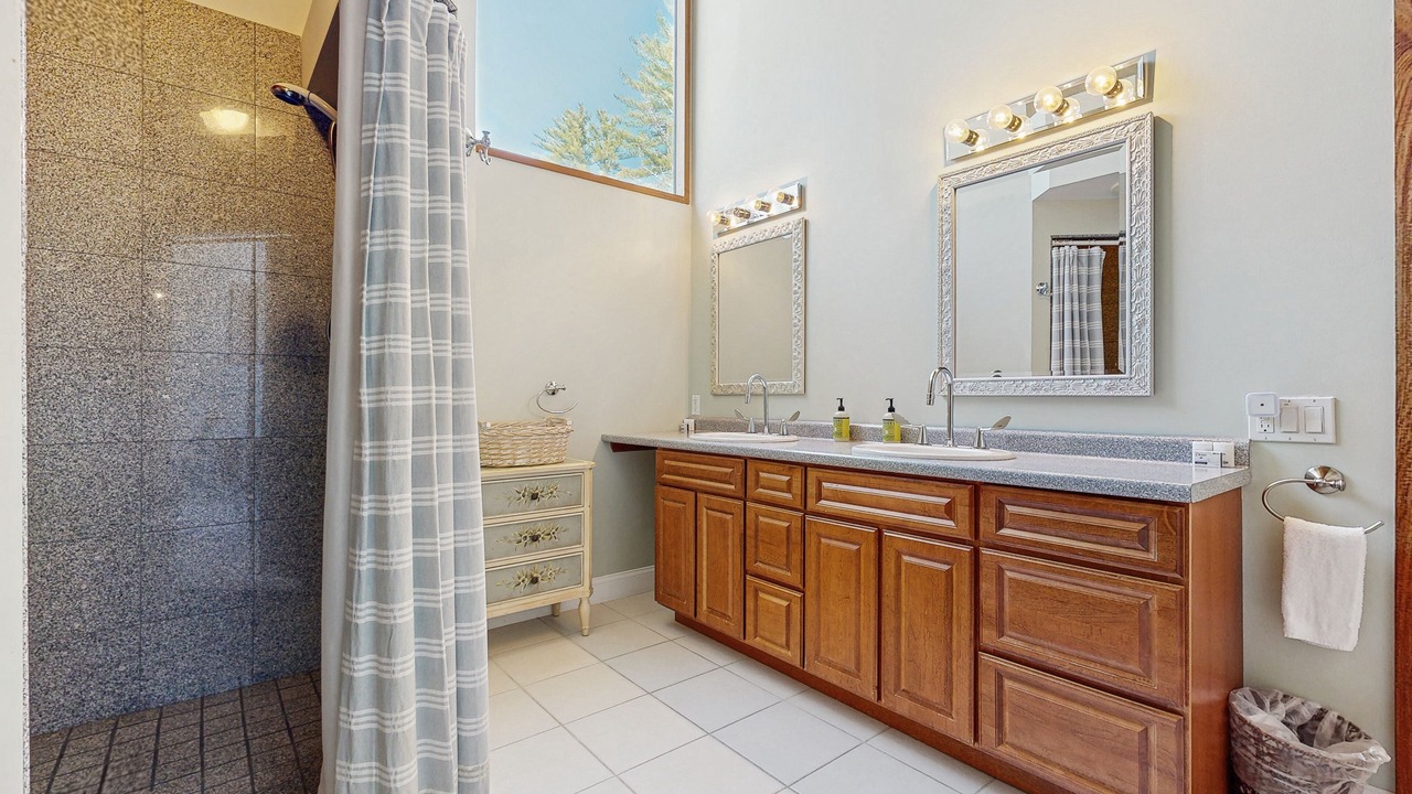 Photo of Bathroom in Franklin