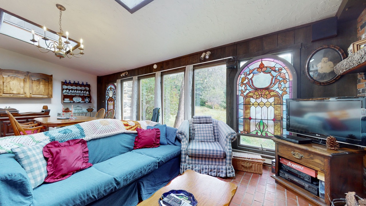Photo of Livingroom in West Halifax