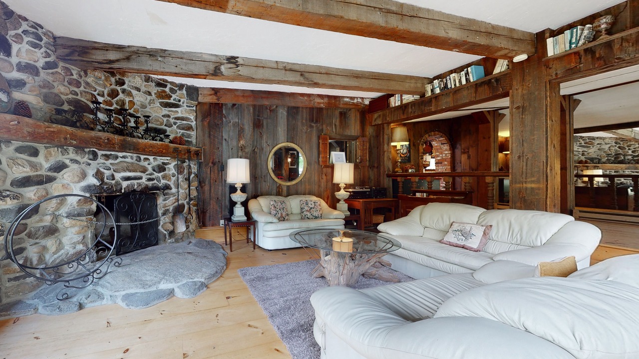 Photo of Livingroom in West Halifax