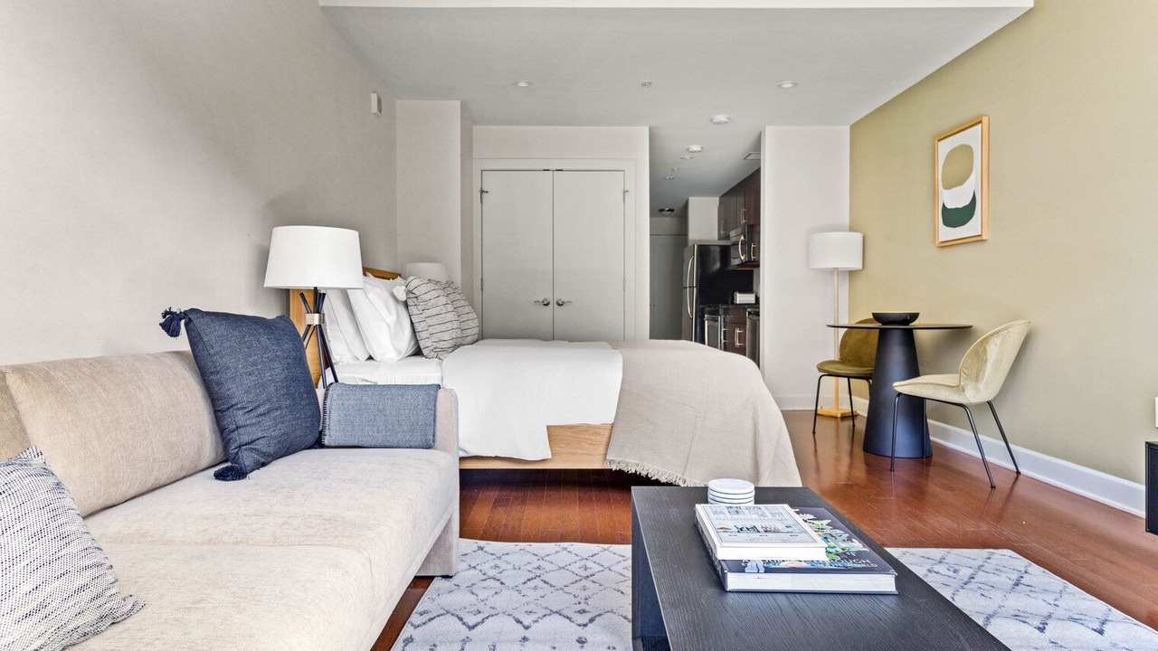 Photo of Bedroom in Mount Vernon Triangle