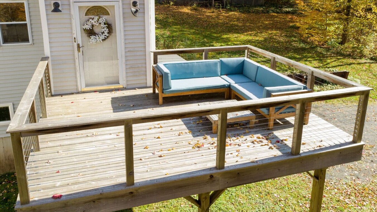 Photo of Patio Balcony in Bovina Center