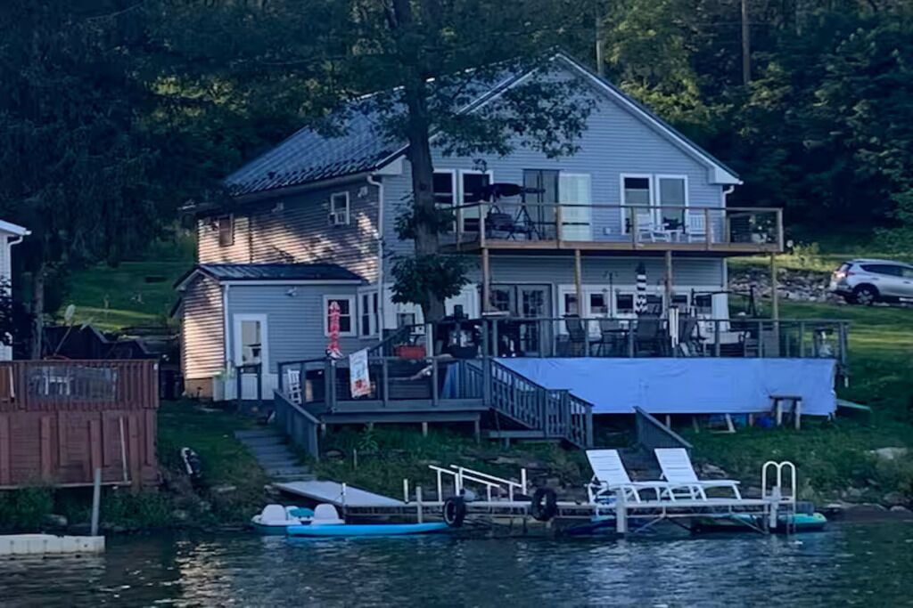 Photo of Outdoor in Hector