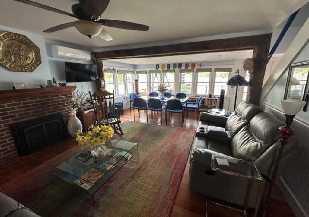 Photo of Livingroom in Hector
