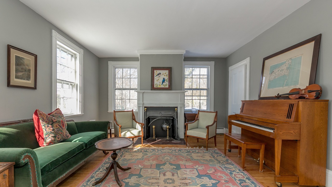 Photo of Livingroom in Groton