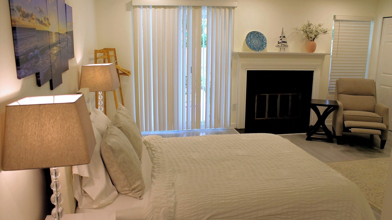 Photo of Bedroom in Oak Hill