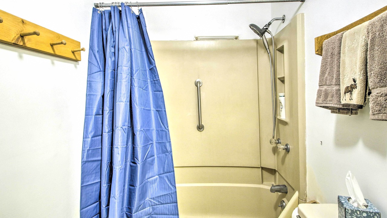 Photo of Bathroom in Cranmore Birches